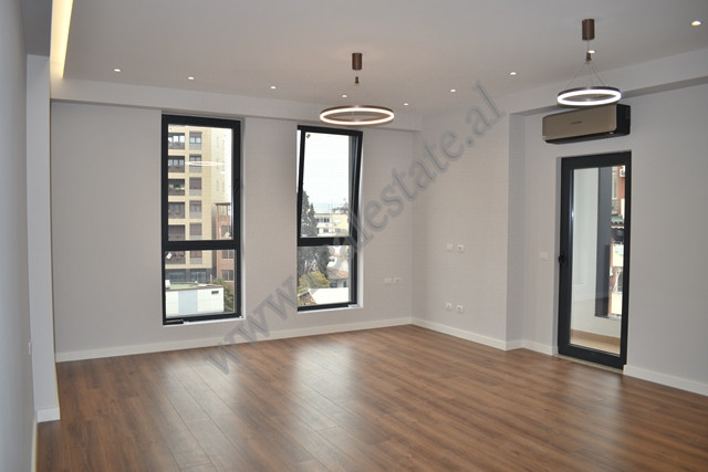 Office space for rent near Barrikadave street in Tirana, Albania